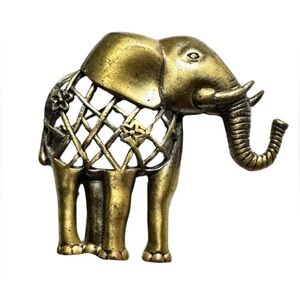 Vintage Detailed Brass Elephant Latticework Open Middle Brooch Pin